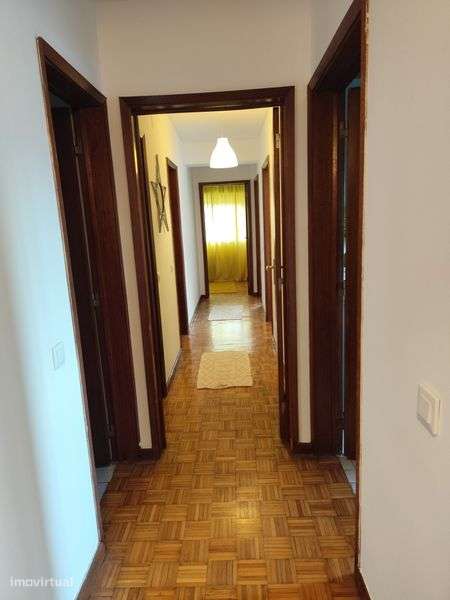 Aluga-se apartamento T3 centro de  Viseu - Grande imagem: 3/8