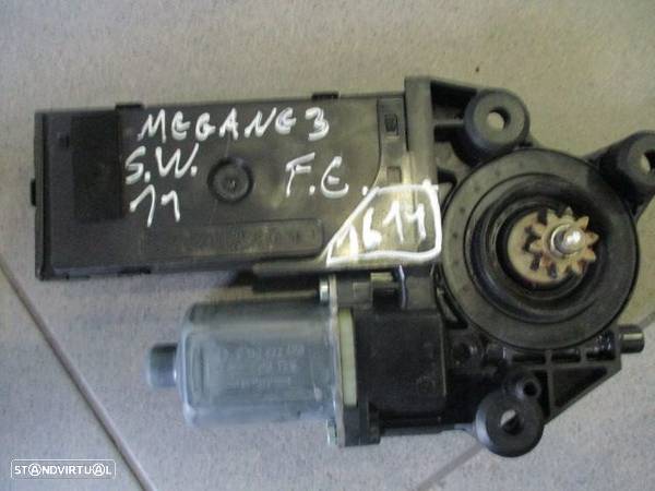 Motor Elevador Vidro 807315510R RENAULT MEGANE 3 SW 2011 FE - 2