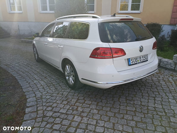 Volkswagen Passat 2.0 TDI Highline - 26