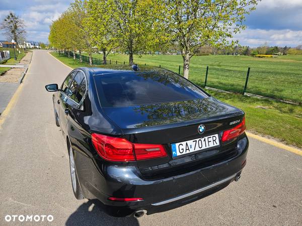 BMW Seria 5 520d Efficient Dynamics Luxury Line sport - 16