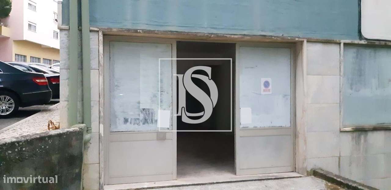 Espaço destinado a comércio ou armazém em Agualva-Cacém-14