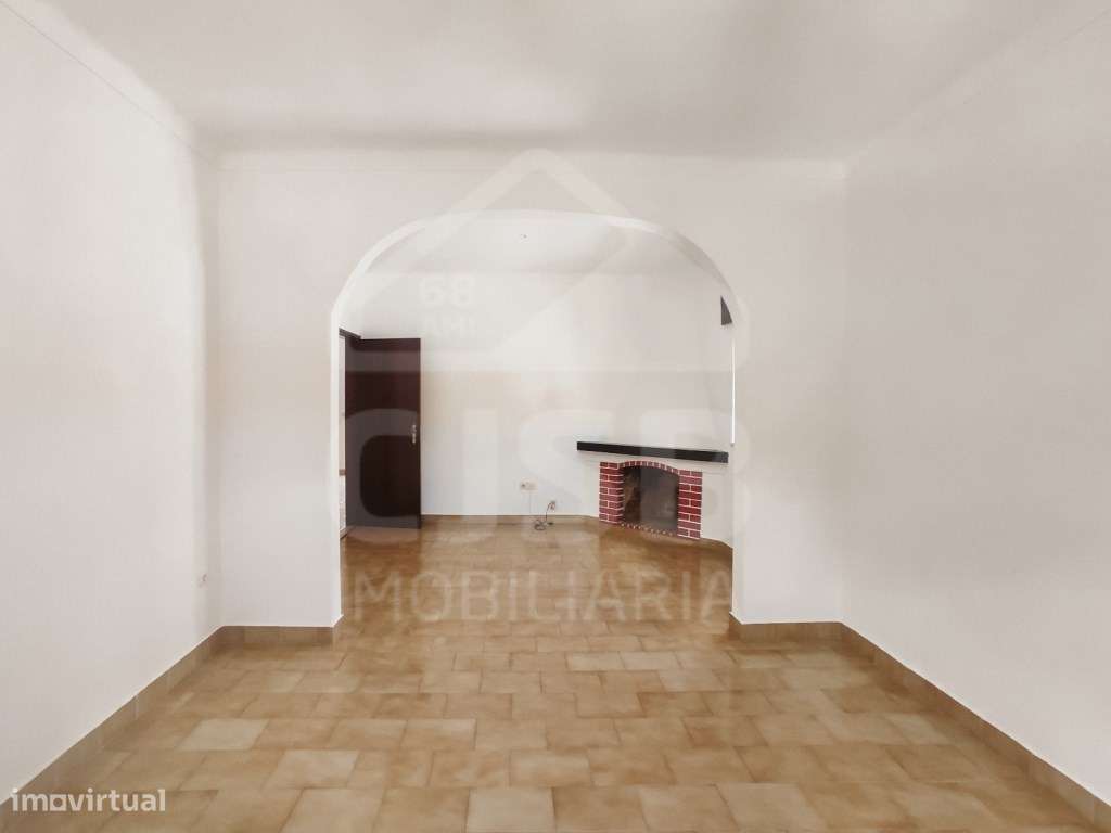 Moradia à Venda em Coruche - Valor Negociável-17