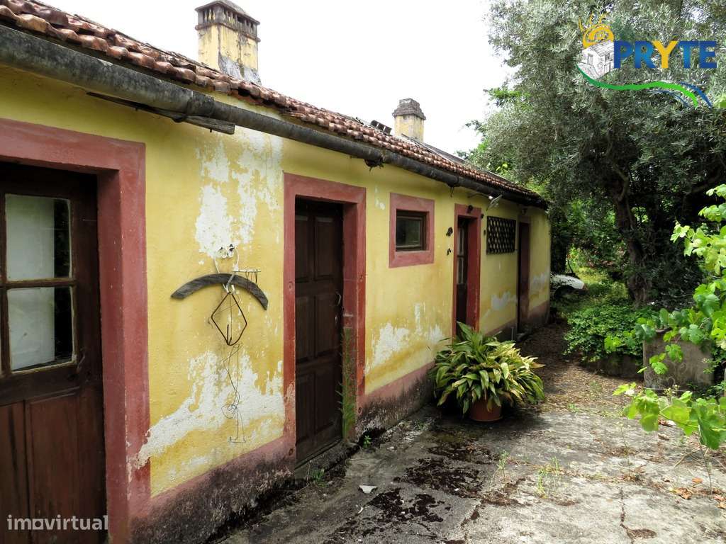 Moradia de Charme T7 para recuperar no centro da vila da Sertã! - Grande imagem: 4/8