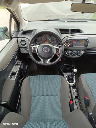 Toyota Yaris 1.33 VVT-i Cool - 17