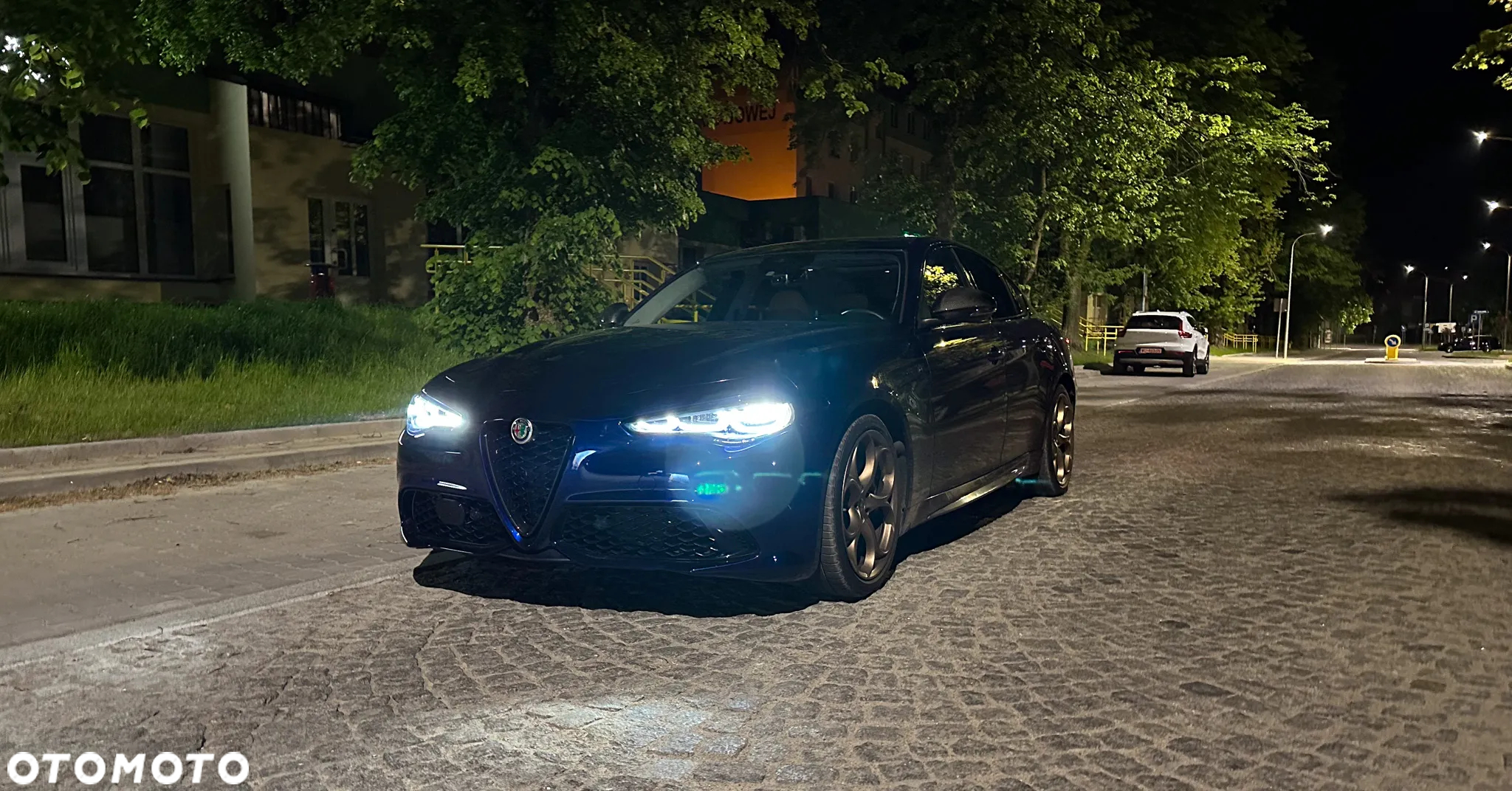 Alfa Romeo Giulia 2.0 Turbo 16V AT8-Q4 Veloce Ti - 10