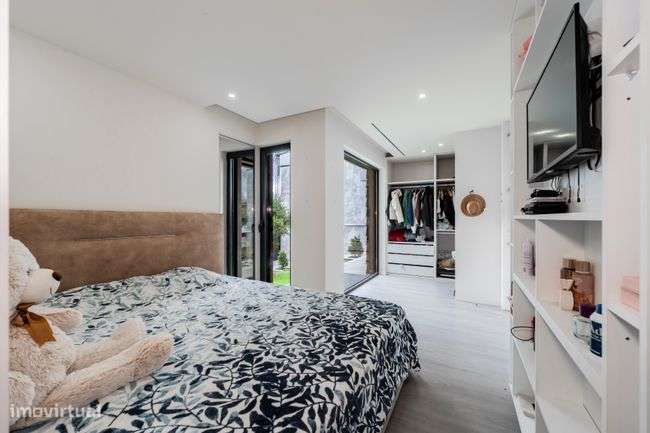 MORADIA GEMINADA T4+1, 4 Suites em PALMEIRA, BRAGA-13