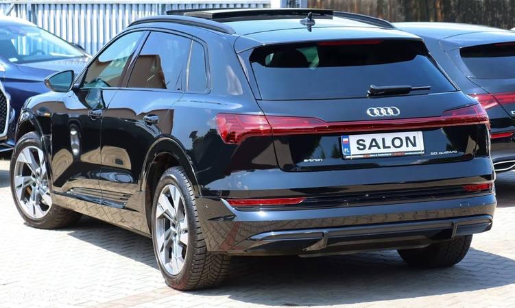 Audi e-tron 50 quattro S line - 31