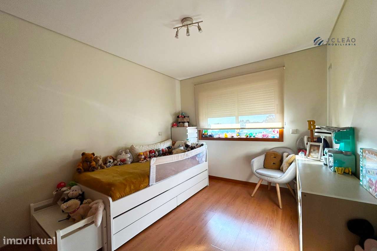 Apartamento T2 em Custóias-21