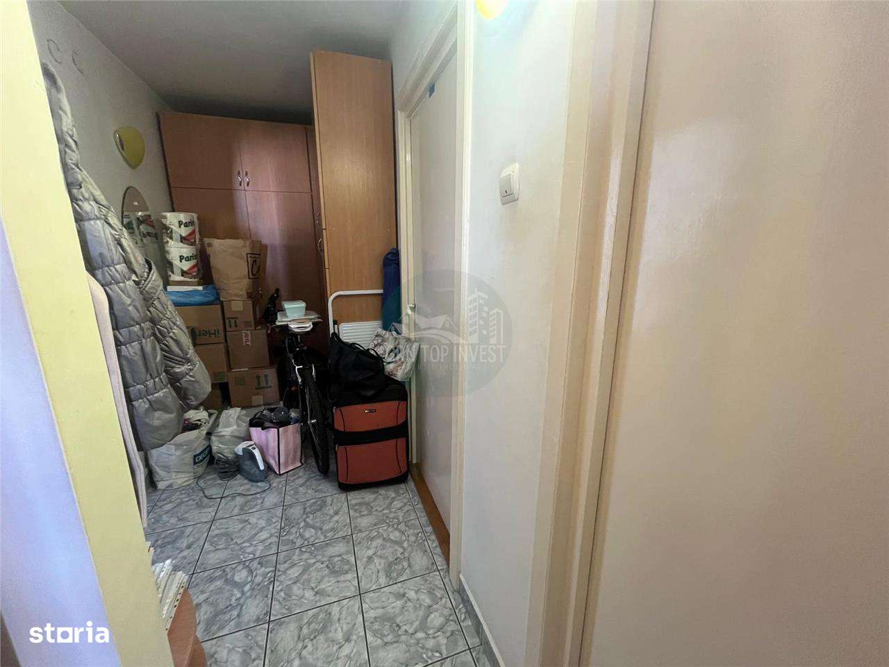 Apartament 3 camere decomandat si pivnita zona Vasile Aaron - Imagine principală: 5/12