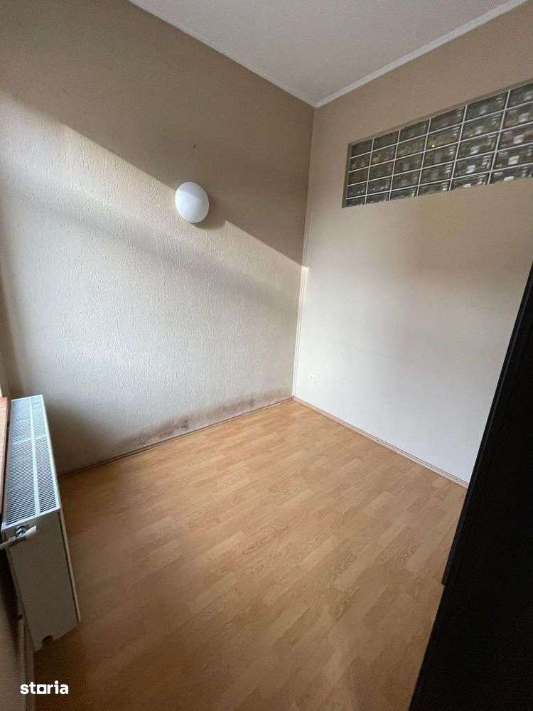Apartament in asociatie + garaj , parcare , beci str. Marsillia - Imagine principală: 5/10