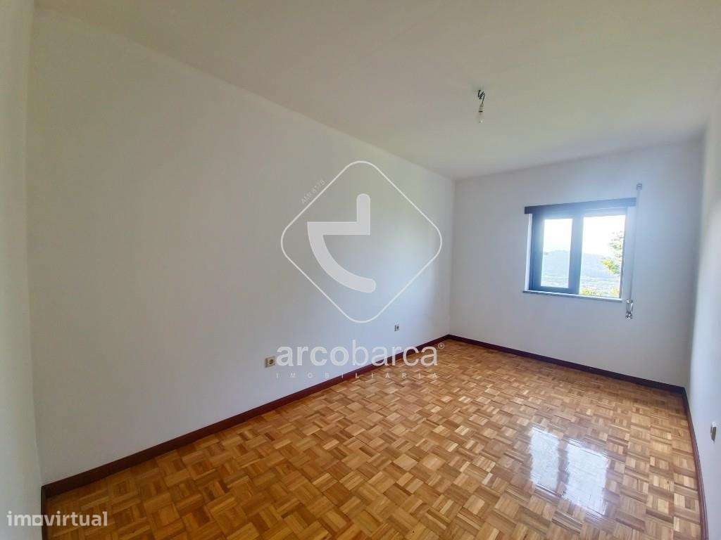 Moradia T2 no Vale – Arcos de Valdevez - Grande imagem: 4/26