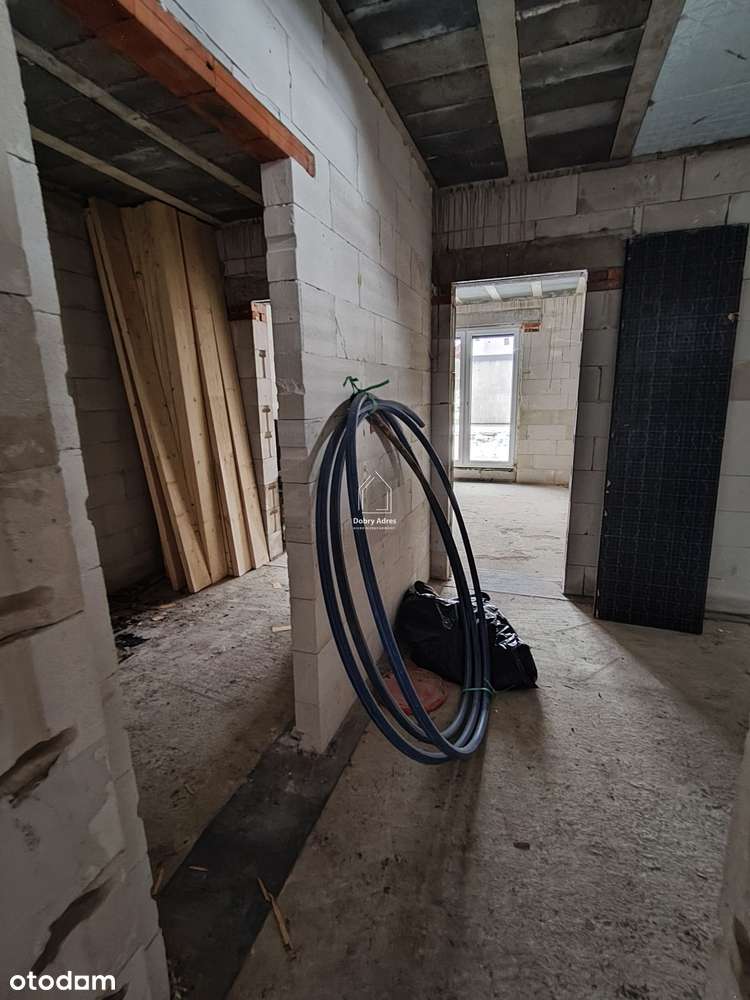 Dom w Mysłakowicach do wykończenia-9