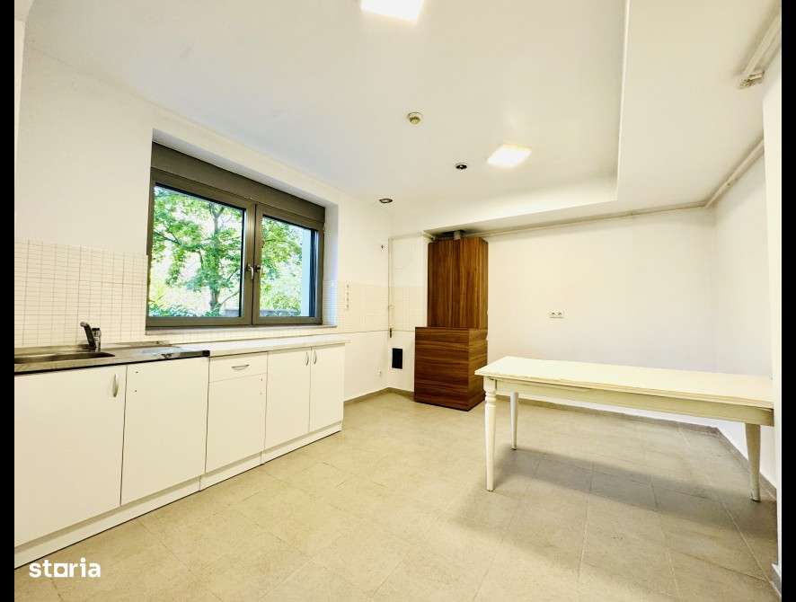 5 Camere, complex inchis, spatii verzi, parcare inclusa - Imagine principală: 5/13