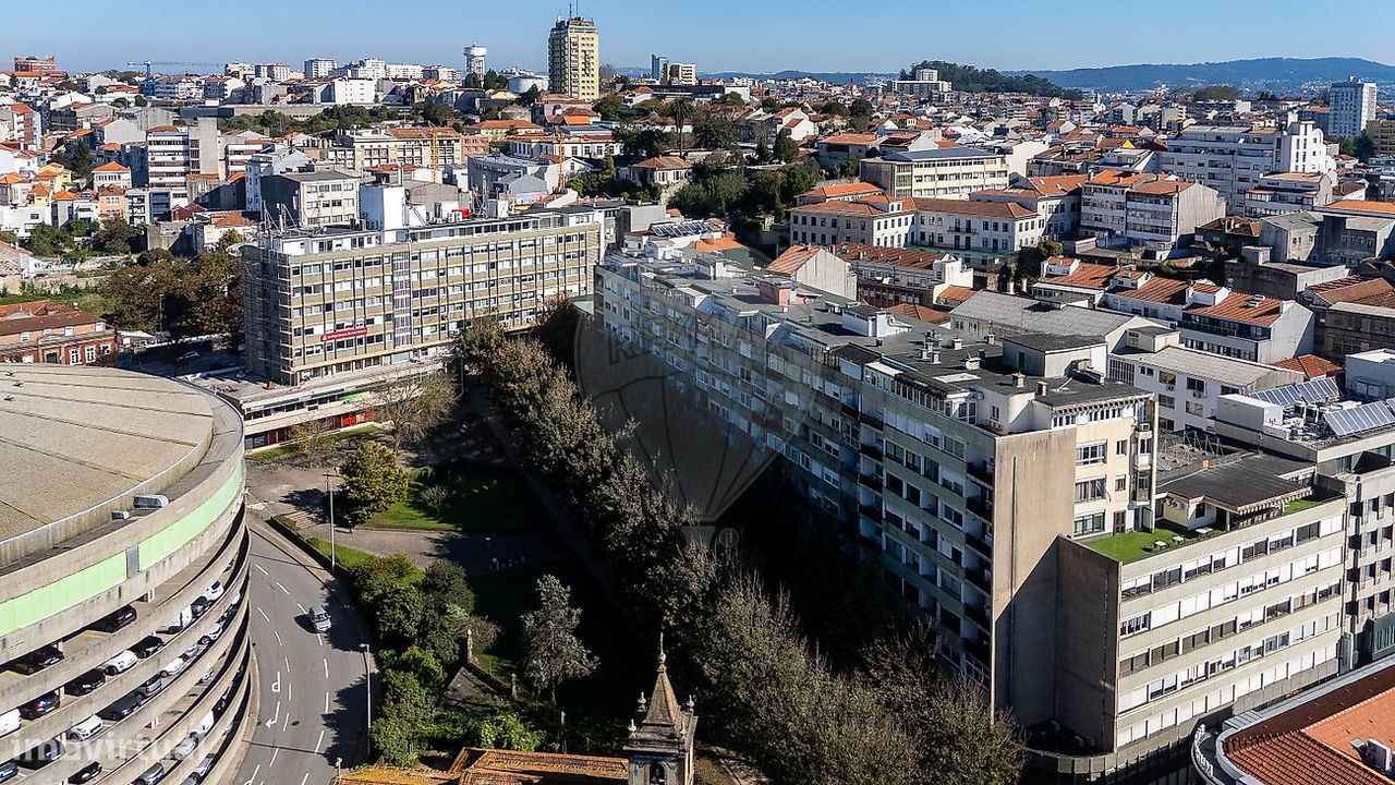 Escritório  para arrendamento - Grande imagem: 1/33