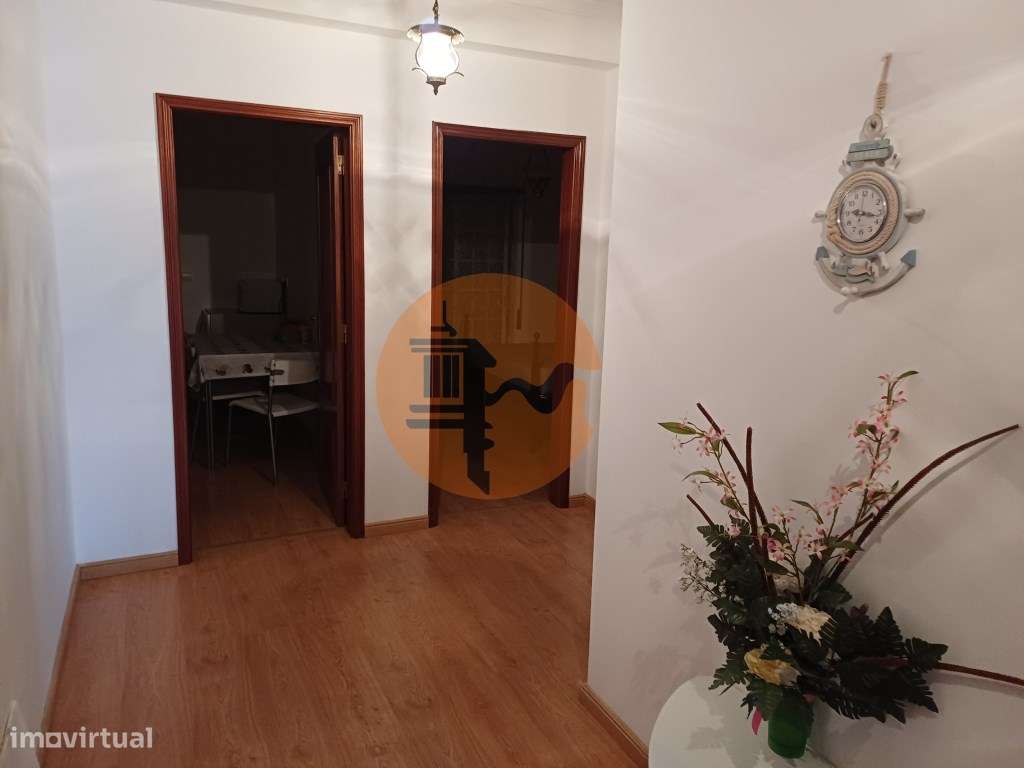 Apartamento T1 +1 Anual com magnifico terraço no centro de Vila Rea... - Grande imagem: 2/16