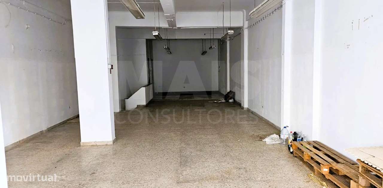Loja com dois pisos, Póvoa de Santa Iria e Forte da Casa - Grande imagem: 5/9