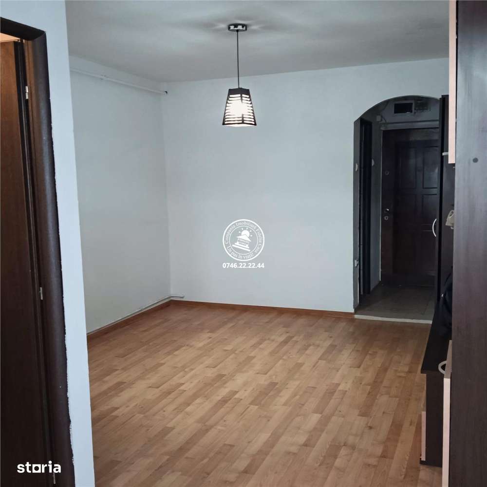 Garsonieră de vânzare – Galata, etaj intermediar-5
