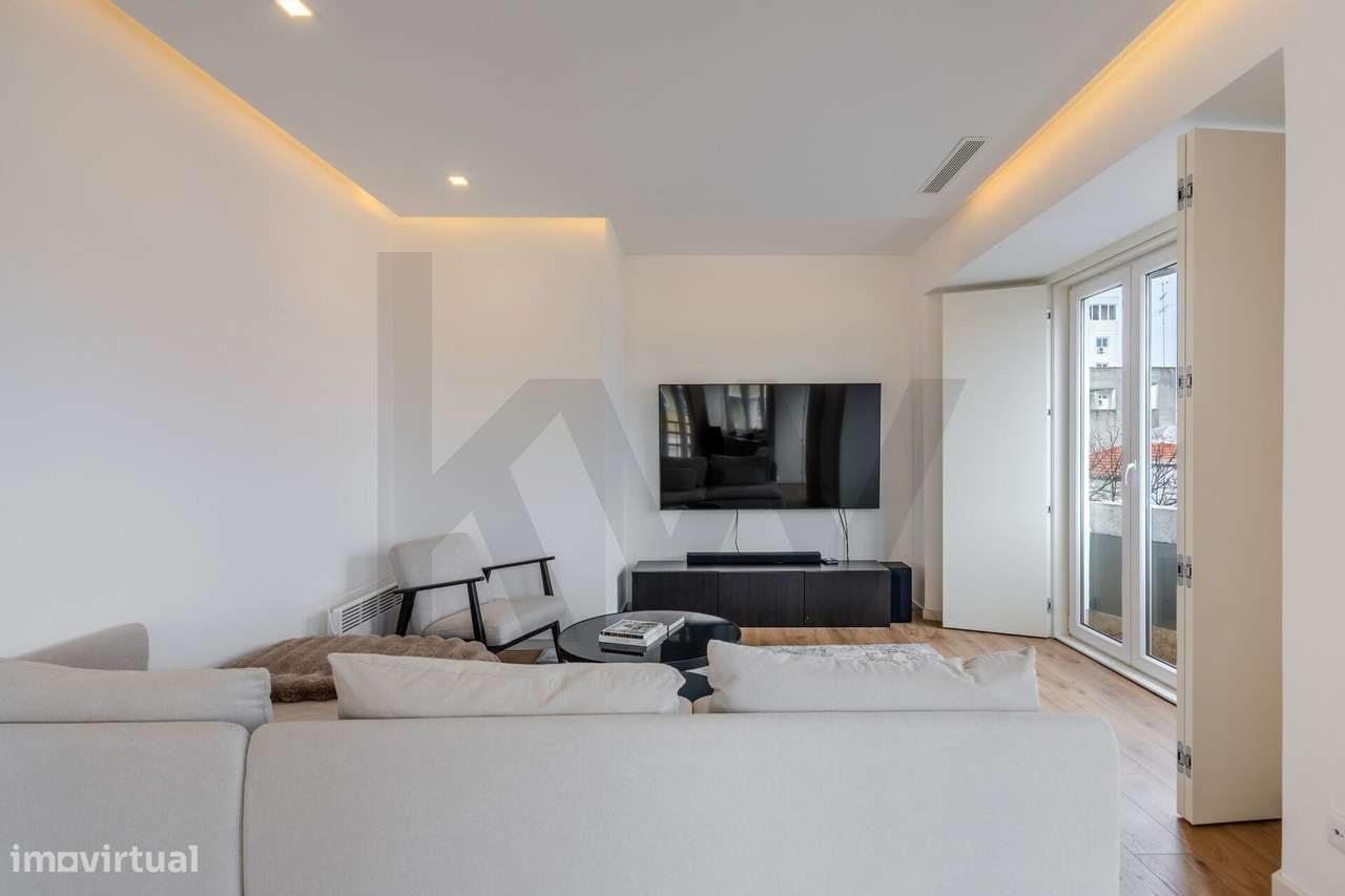 Charrmoso T3 com suíte em prédio Art-Déco - Grande imagem: 4/42