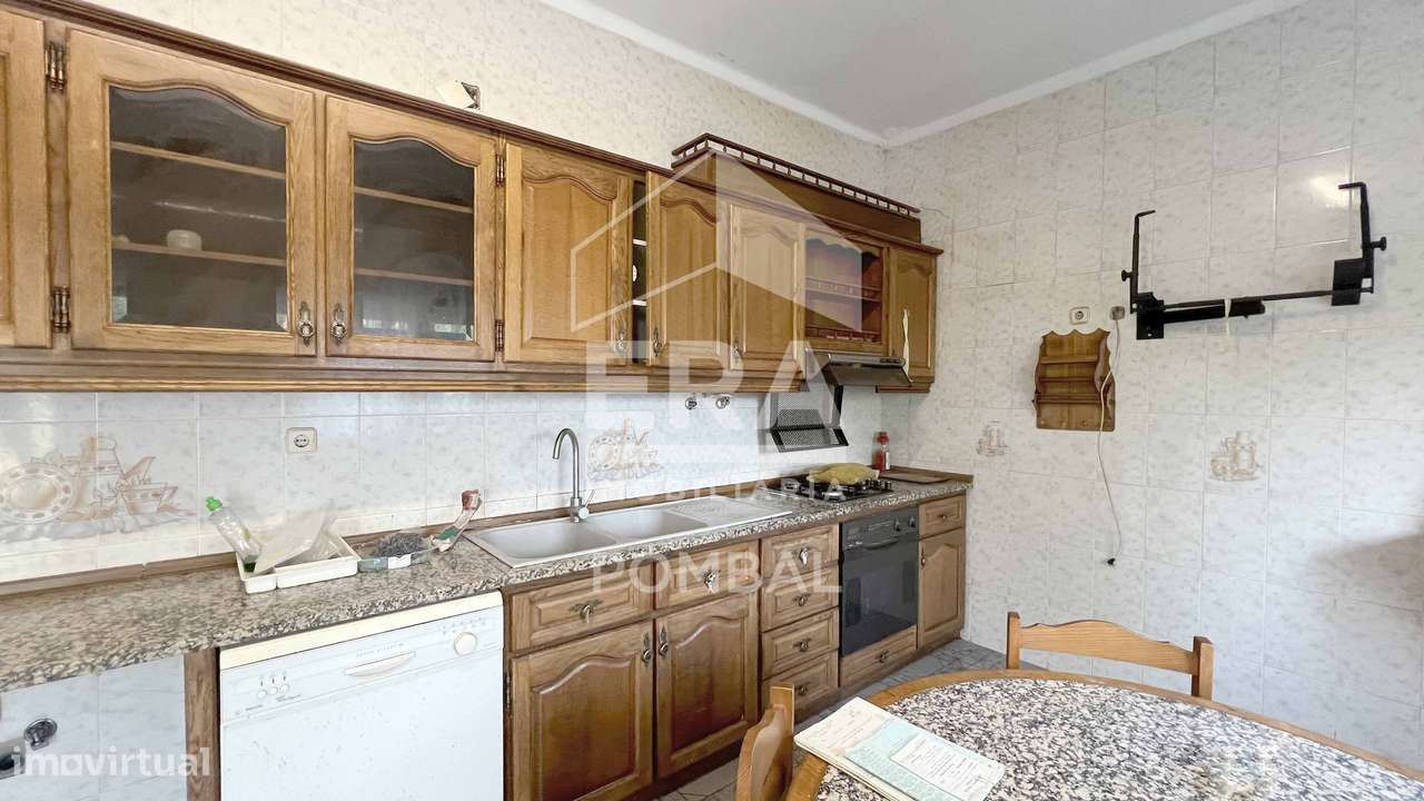 Moradia T6 localizada em Freixianda - Grande imagem: 5/18