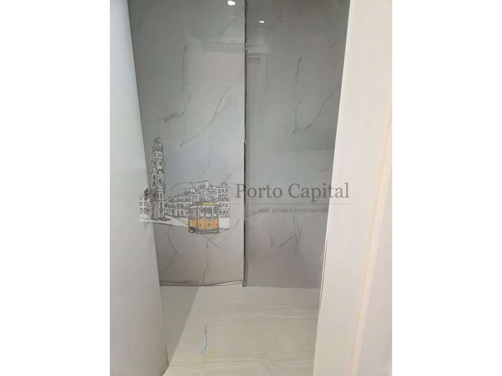 EXCELENTE APARTAMENTO T2 A VENDA EM PARANHOS-20