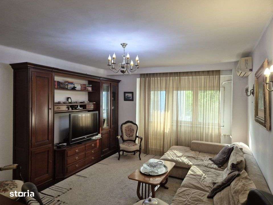Apartament 4 camere spatios, Piata 1 mai, prima inchiriere - Imagine principală: 2/14