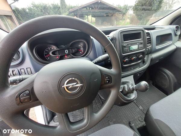 Opel Vivaro - 13