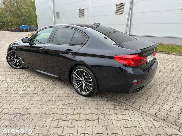 BMW Seria 5 M550d xDrive - 9