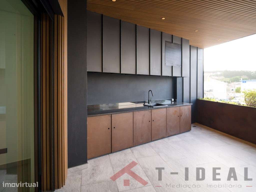 Apartamento T3 no Centro da Lourinhã-9