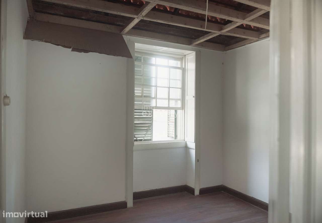 Edifício histórico com projeto aprovado no coração do Funchal-30