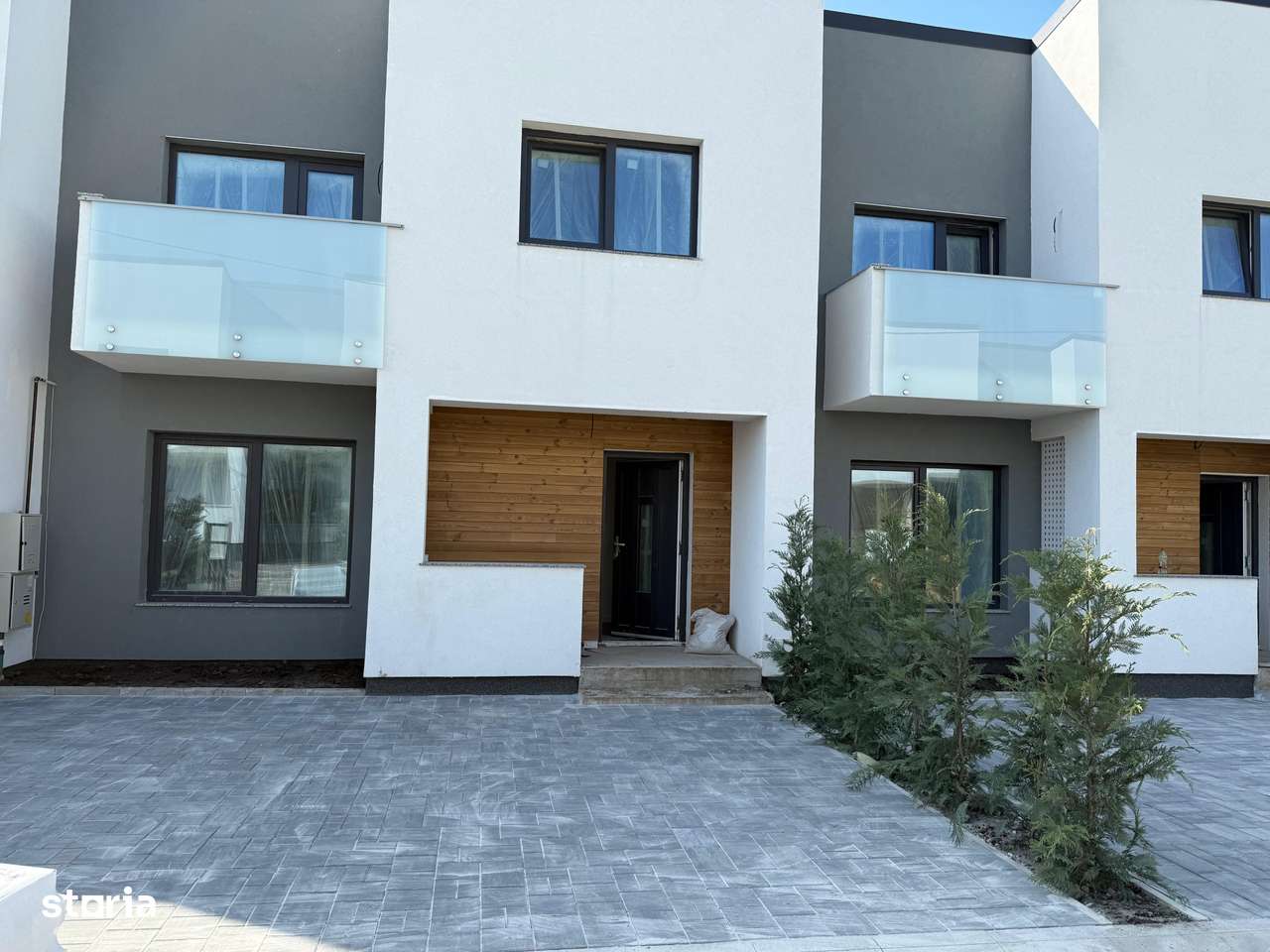 Casa cu 4 camere, intabulata, Iasi-0