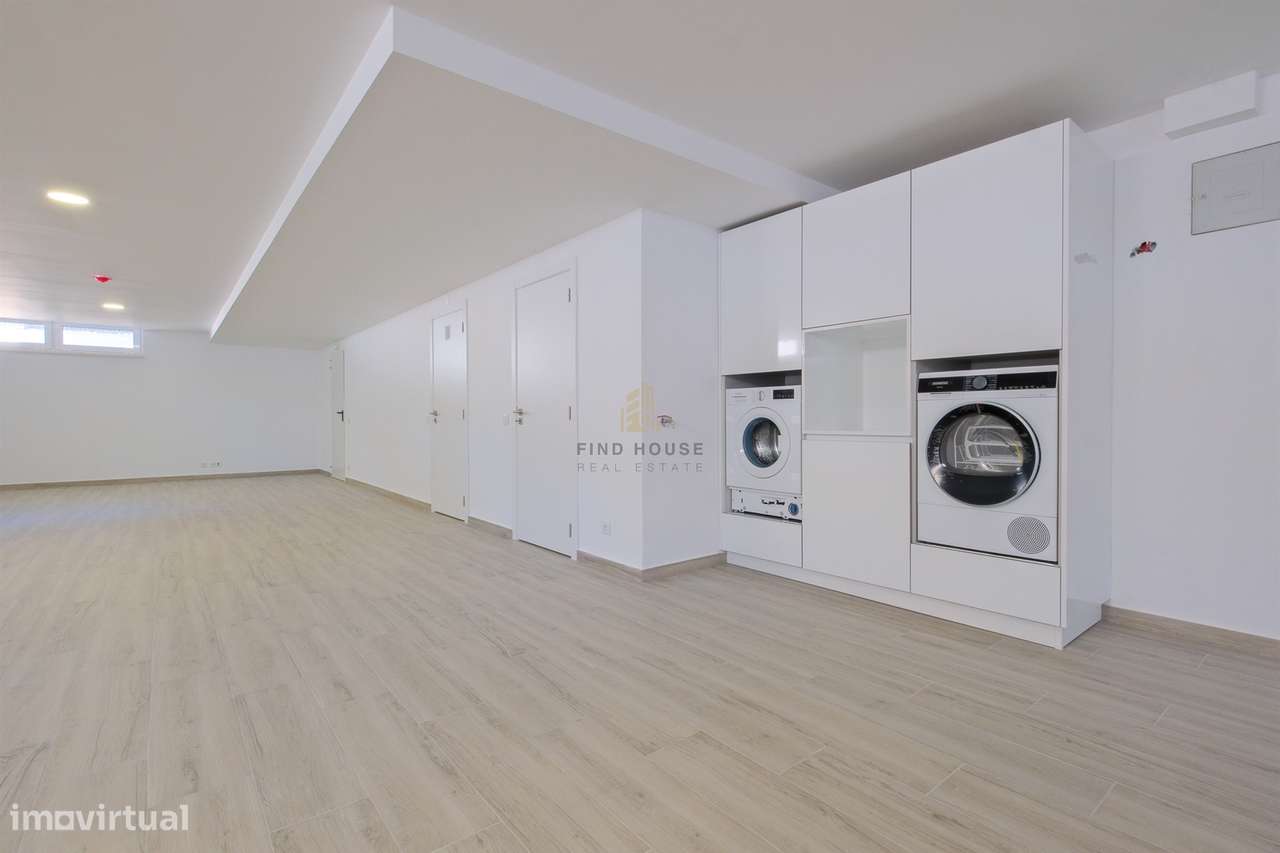 Moradia T4 de luxo em Condomínio Privado com Piscina e Jardim em São P-33