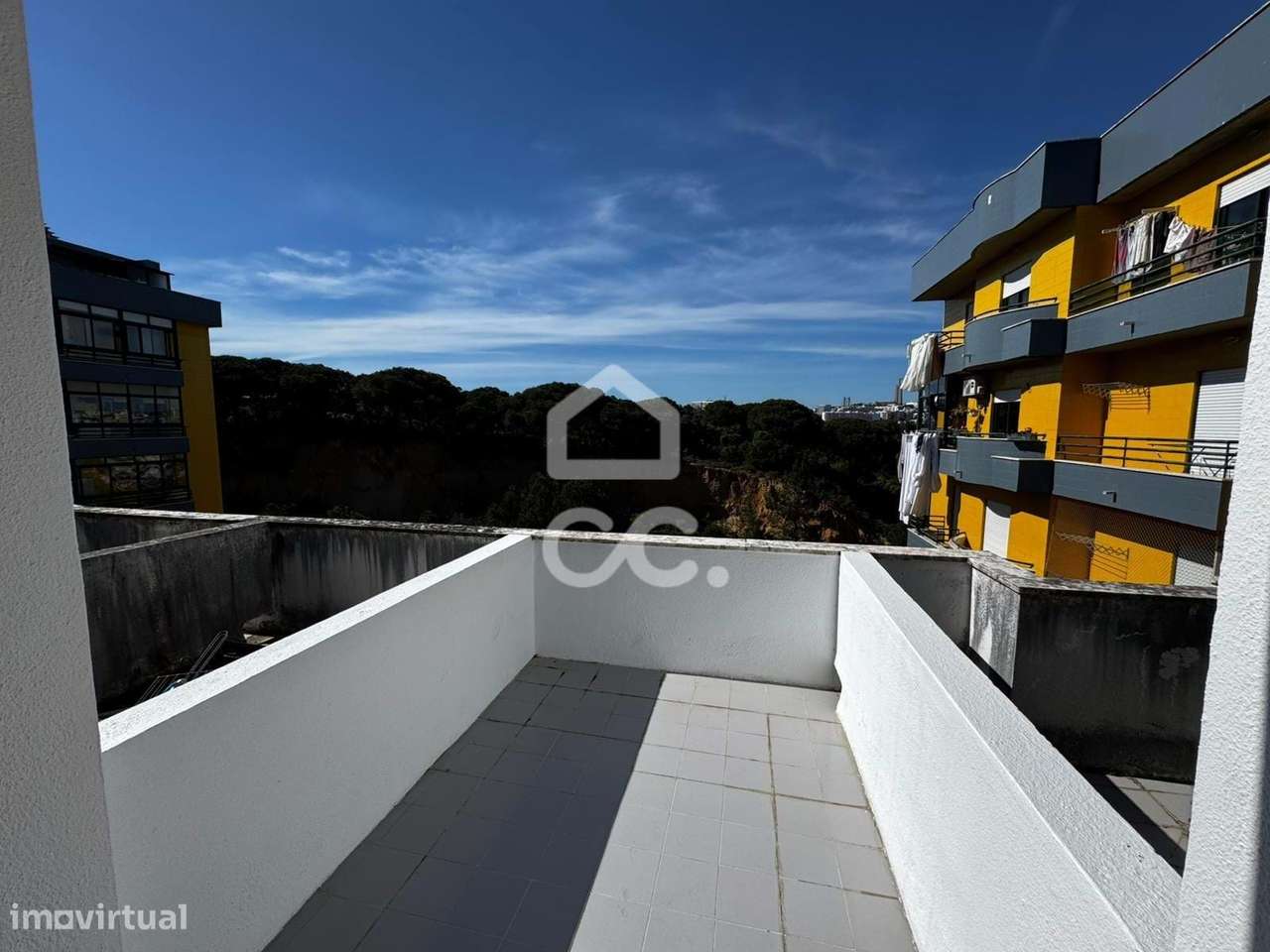 Apartamento T3 com Varanda e Arrecadação em Feijó-30