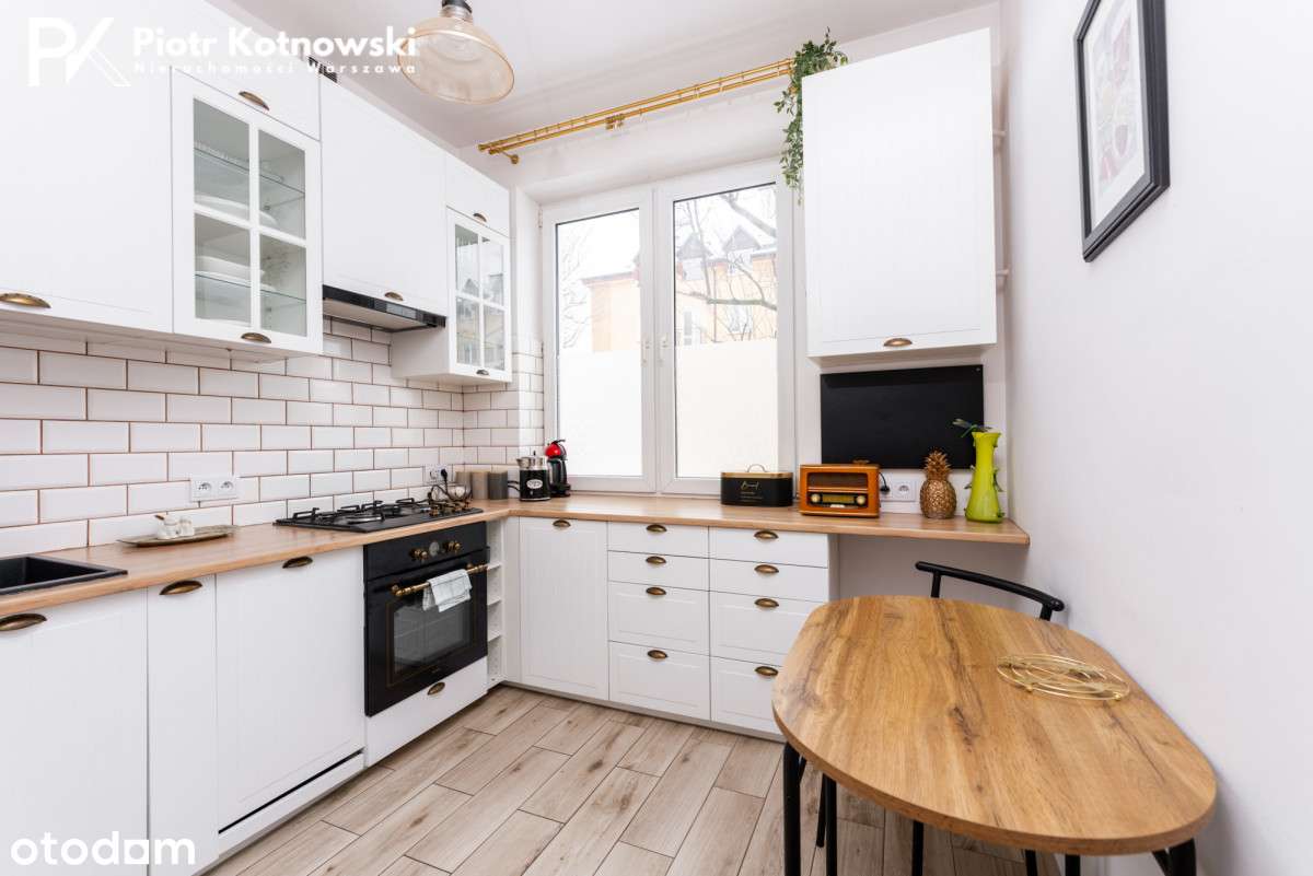 2-pokojowe, balkon, cegła, wysokie, widne, Metro-6