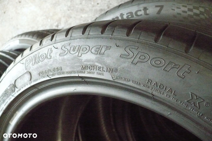 MICHELIN Pilot Super Sport 245/40R18 6,4mm 2021 - 4