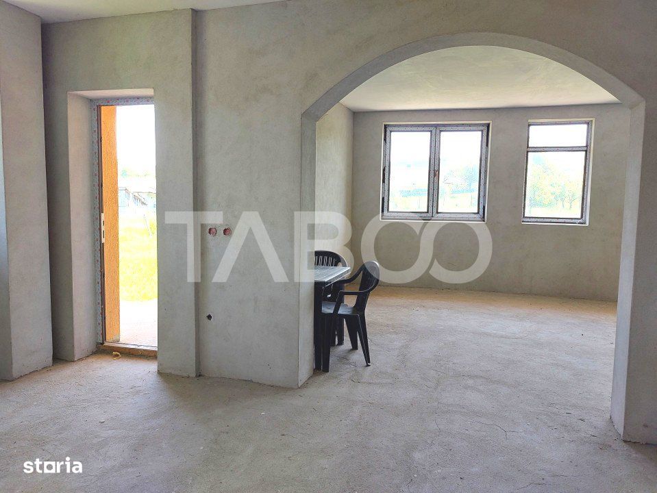 Casa individuala 5 camere gradina cu livada 1670 mp Hamba Sibiu