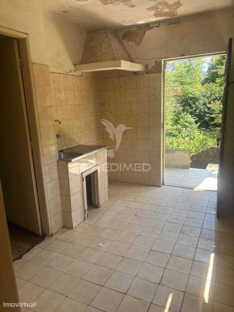 Moradia T2 para Restauro - Grande imagem: 4/19