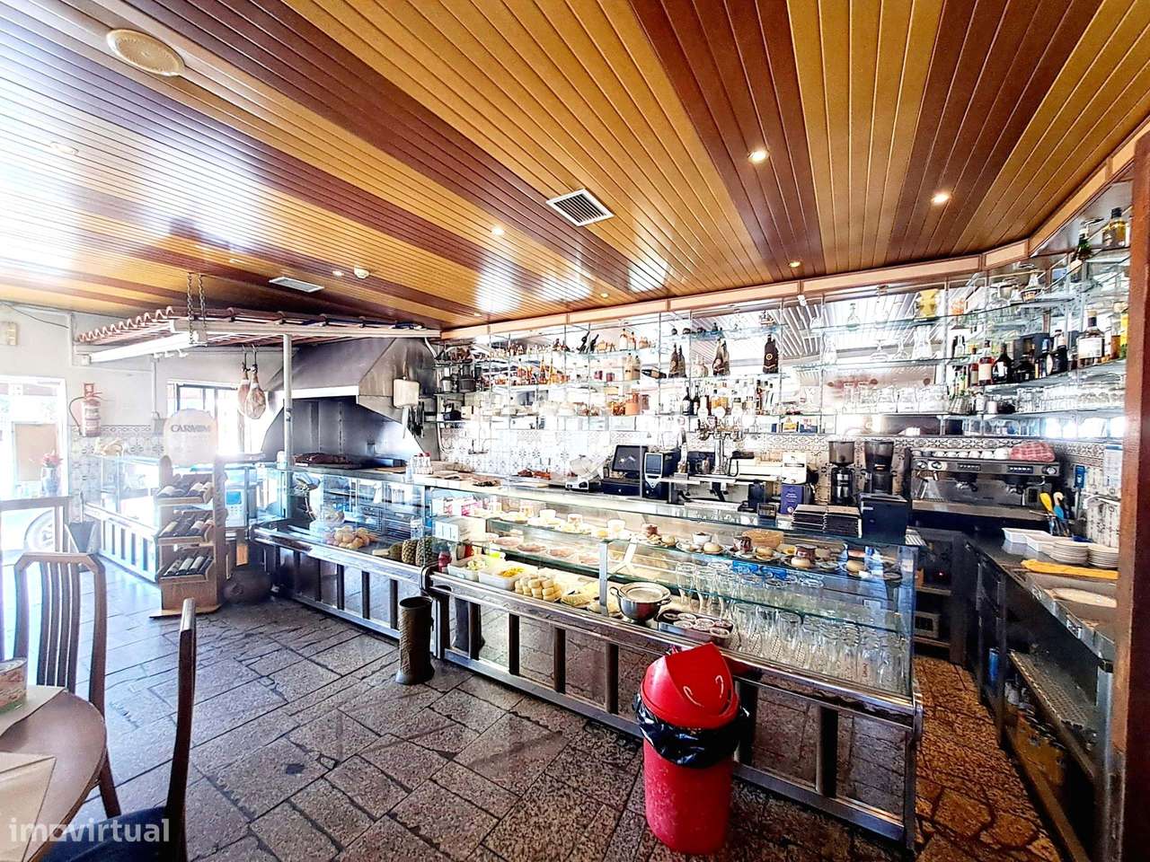 Oportunidade Imperdível: Restaurante de Renome em Palhais no Barreiro - Grande imagem: 4/34