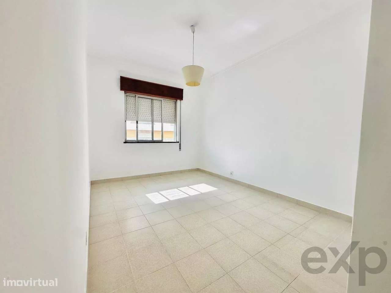Apartamento a 300m da praia-Quarteira-2