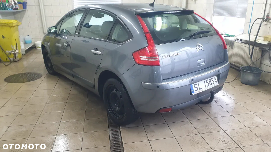 Citroën C4 2.0 HDi Exclusive - 17