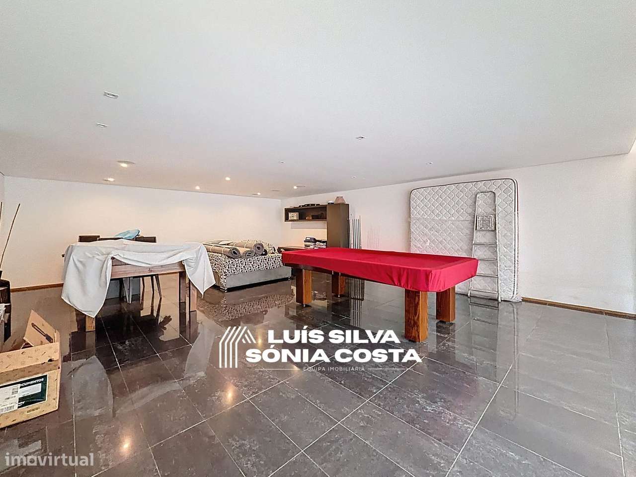 Moradia T3 em Avintes – Conforto, Tecnologia e Design...-39