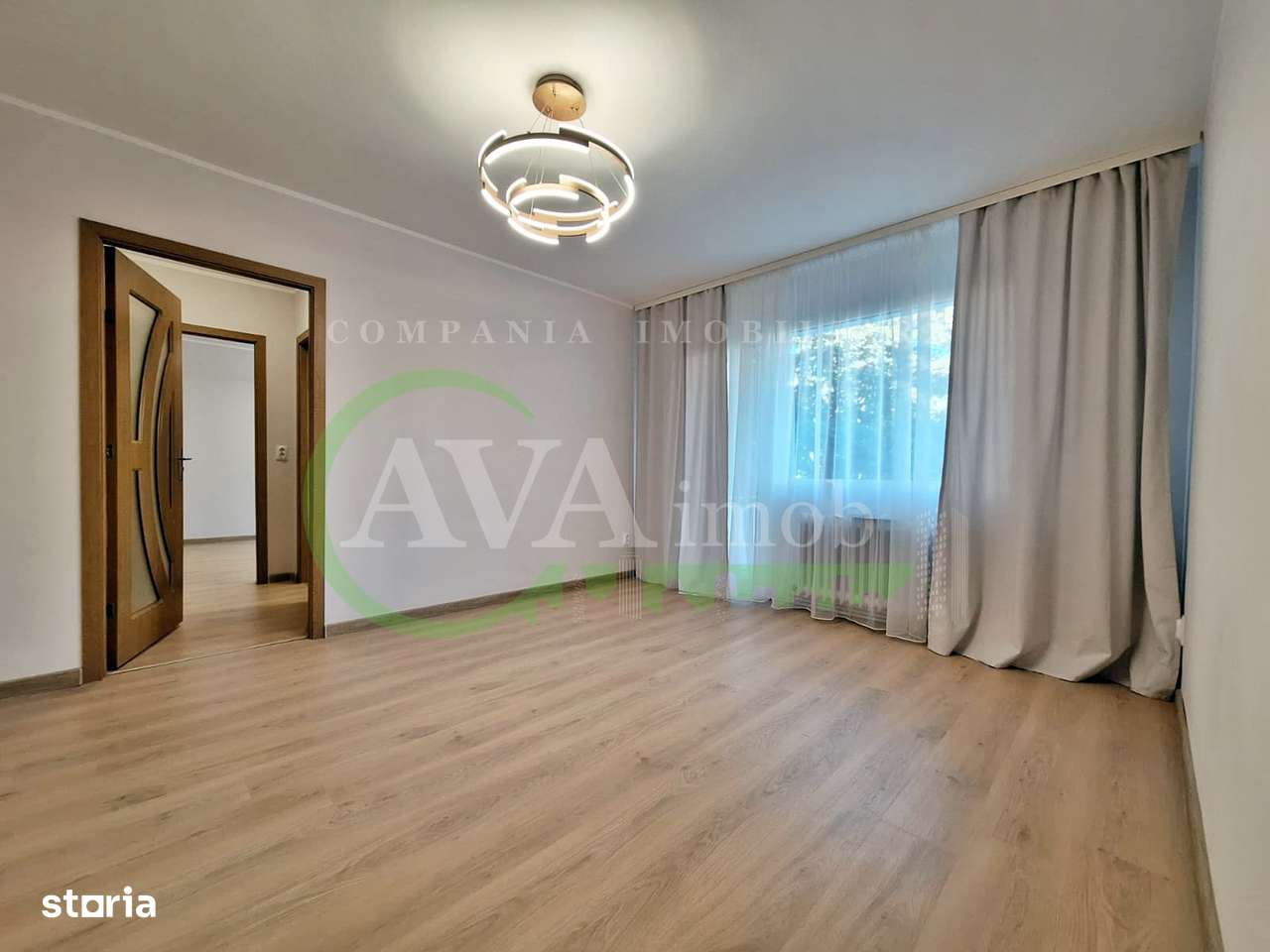 Apartament modern, 3 Camere, Etaj 3, 2 Balcoane - Cornisa Bistritei - Imagine principală: 2/10