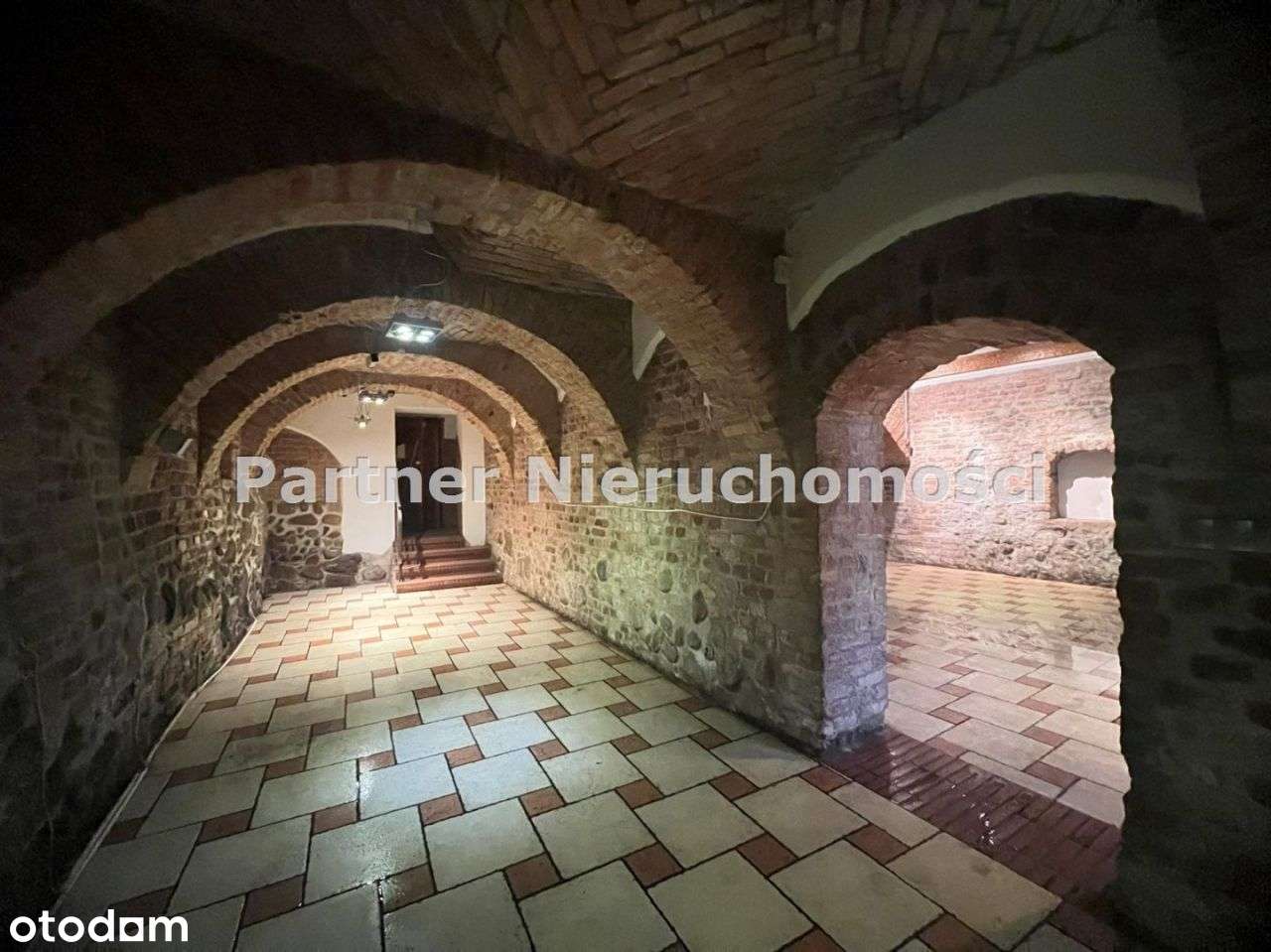 Lokal 108M !!! Starówka !!!! Piwnica!!! - Pełny obrazek: 5/7