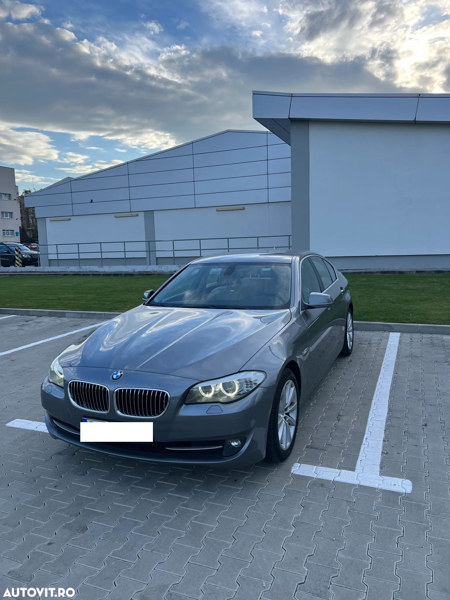 BMW Seria 5 520d - 1