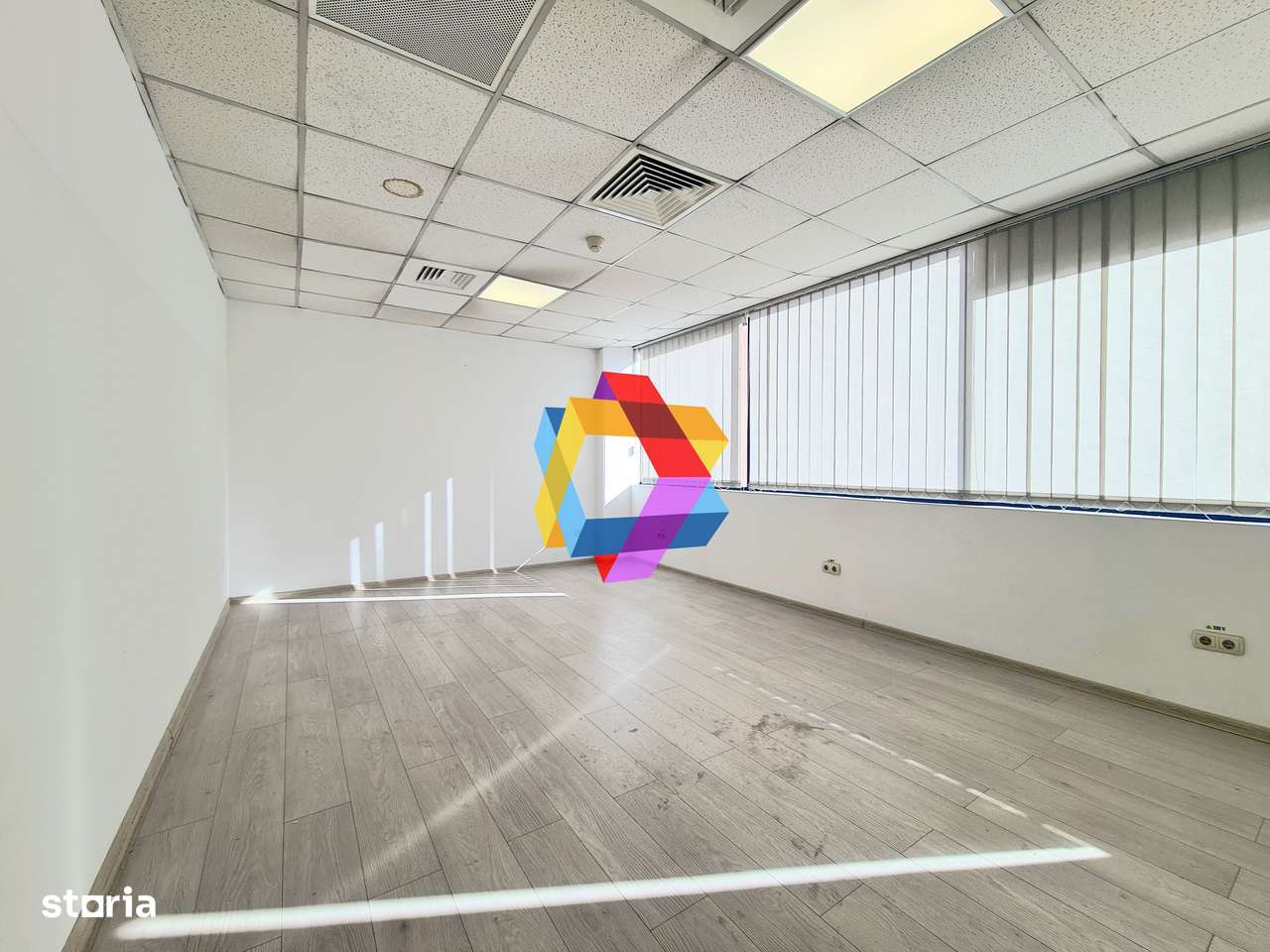 Spatiu birouri de închiriat Brasov - 28 mp # spatii-comerciale-brasov. - Imagine principală: 1/6