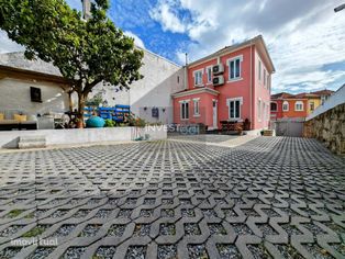 Moradia T3 na Rua Justino Teixeira, Bonfim