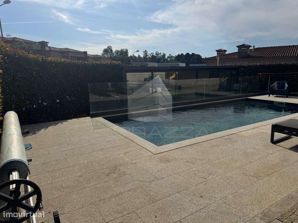 MORADIA V4 COM PISCINA - VILA NOVA DE FAMALICÃO-6