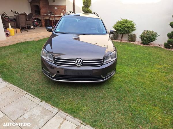 Volkswagen Passat Variant 2.0 TDI Blue TDI DSG Highline - 5