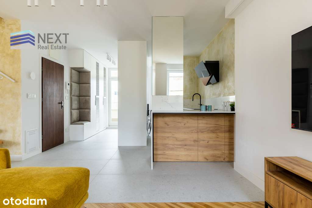 Wyjątkowy dwupoziomowy apartament w Śródmieściu-0