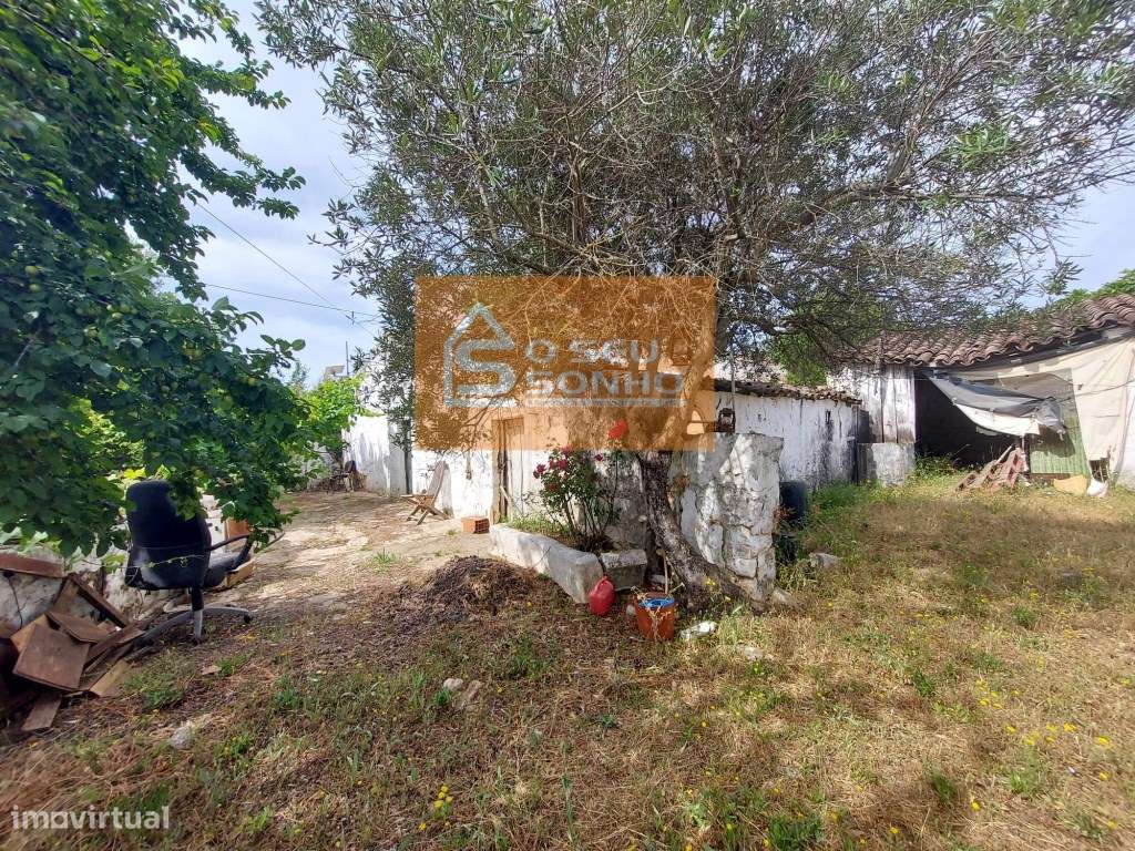 Casa Antiga para recuperar perto de São Brás de Alportel-14