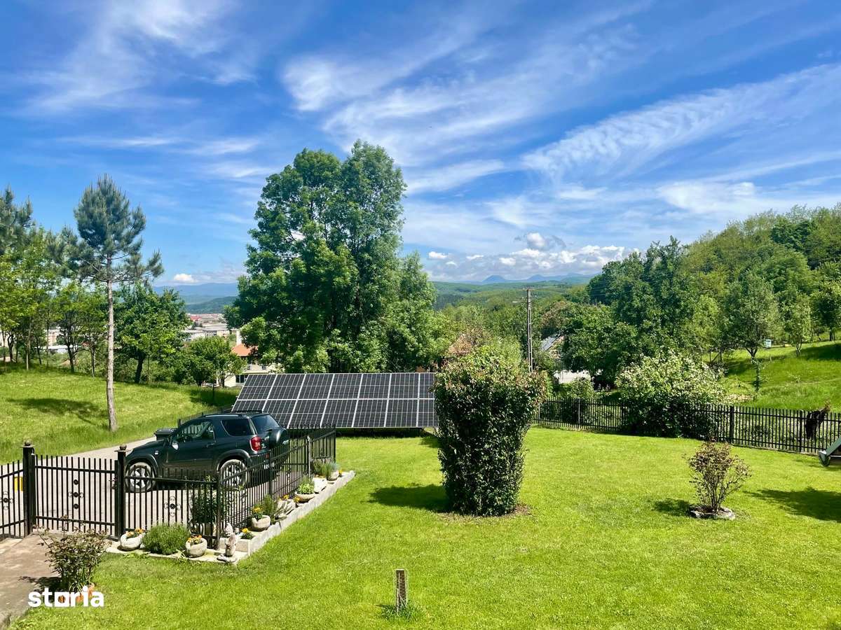 Casa de vanzare - Imagine principală: 4/20